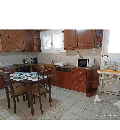 όμορφο στο κέντρο του πορτοχελίου *